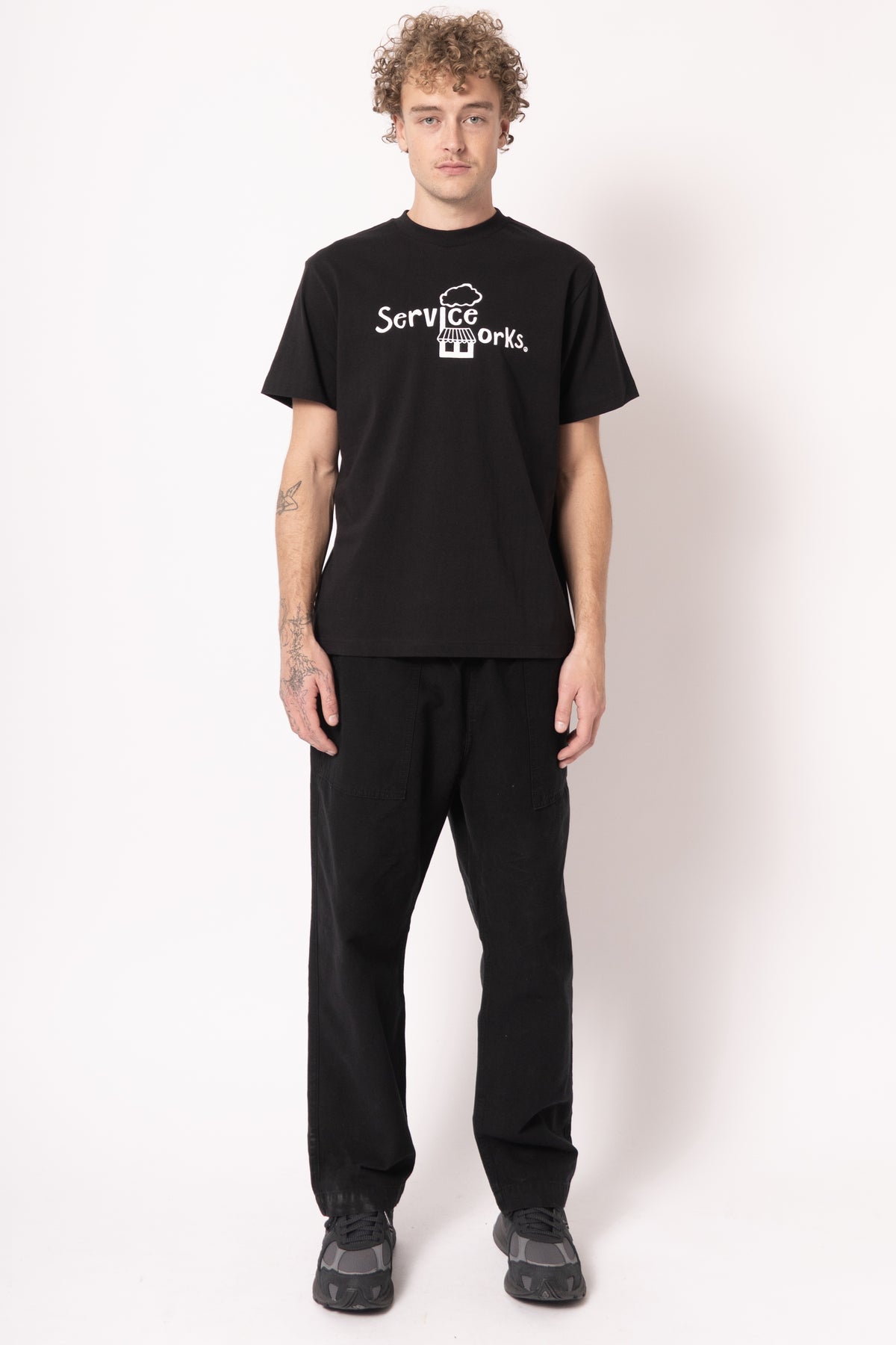 Kiosk Tee Black