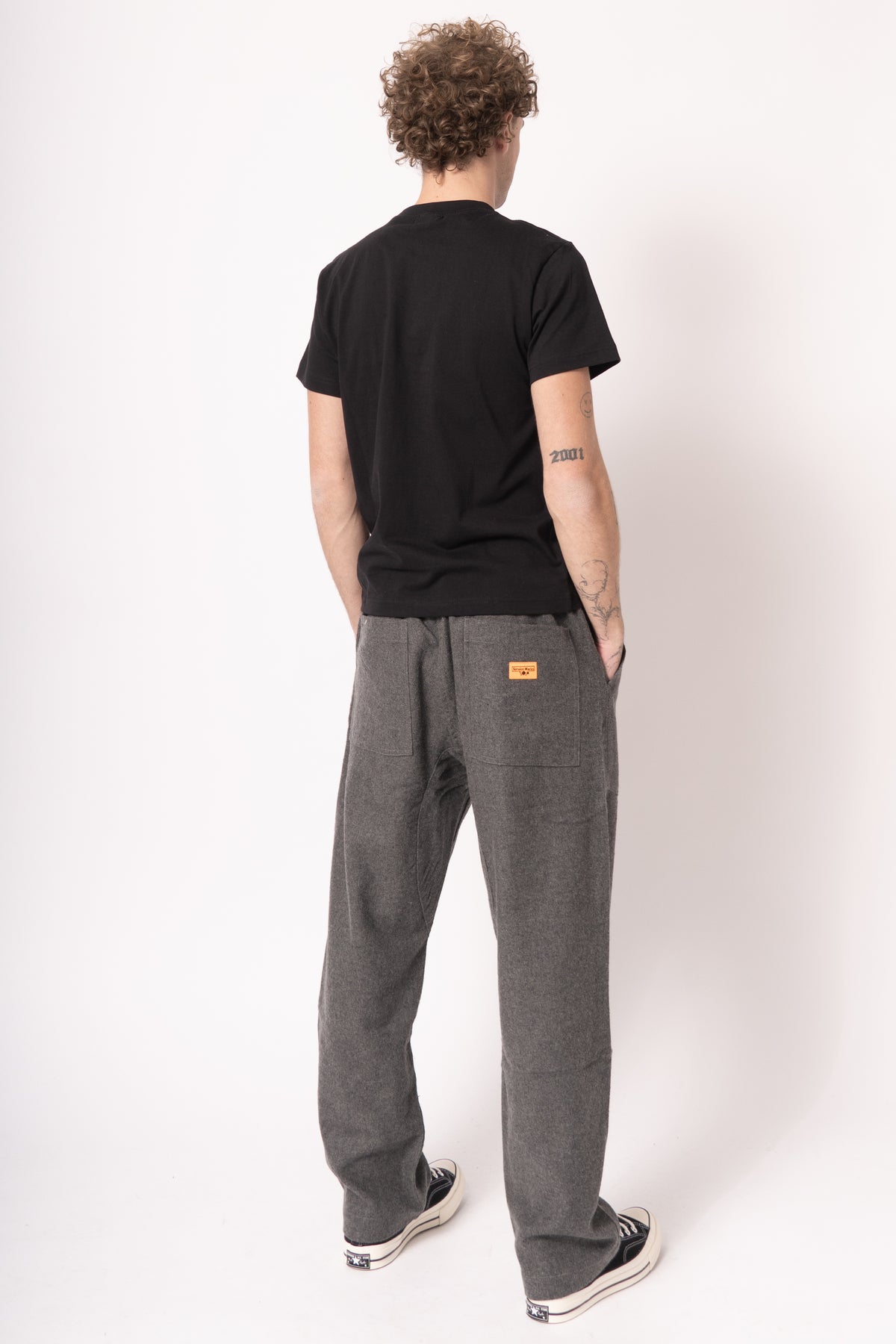 Dove Tee Black