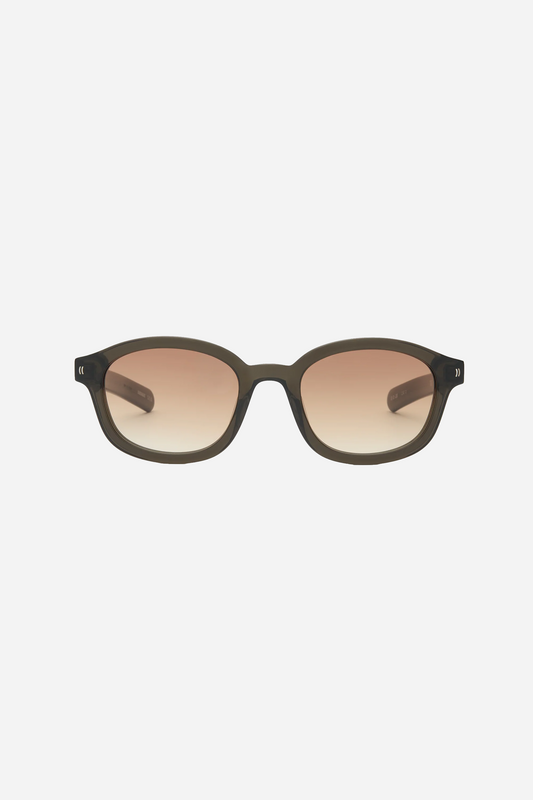 Theo Crystal Warm Grey Light Brown Gradient Lens