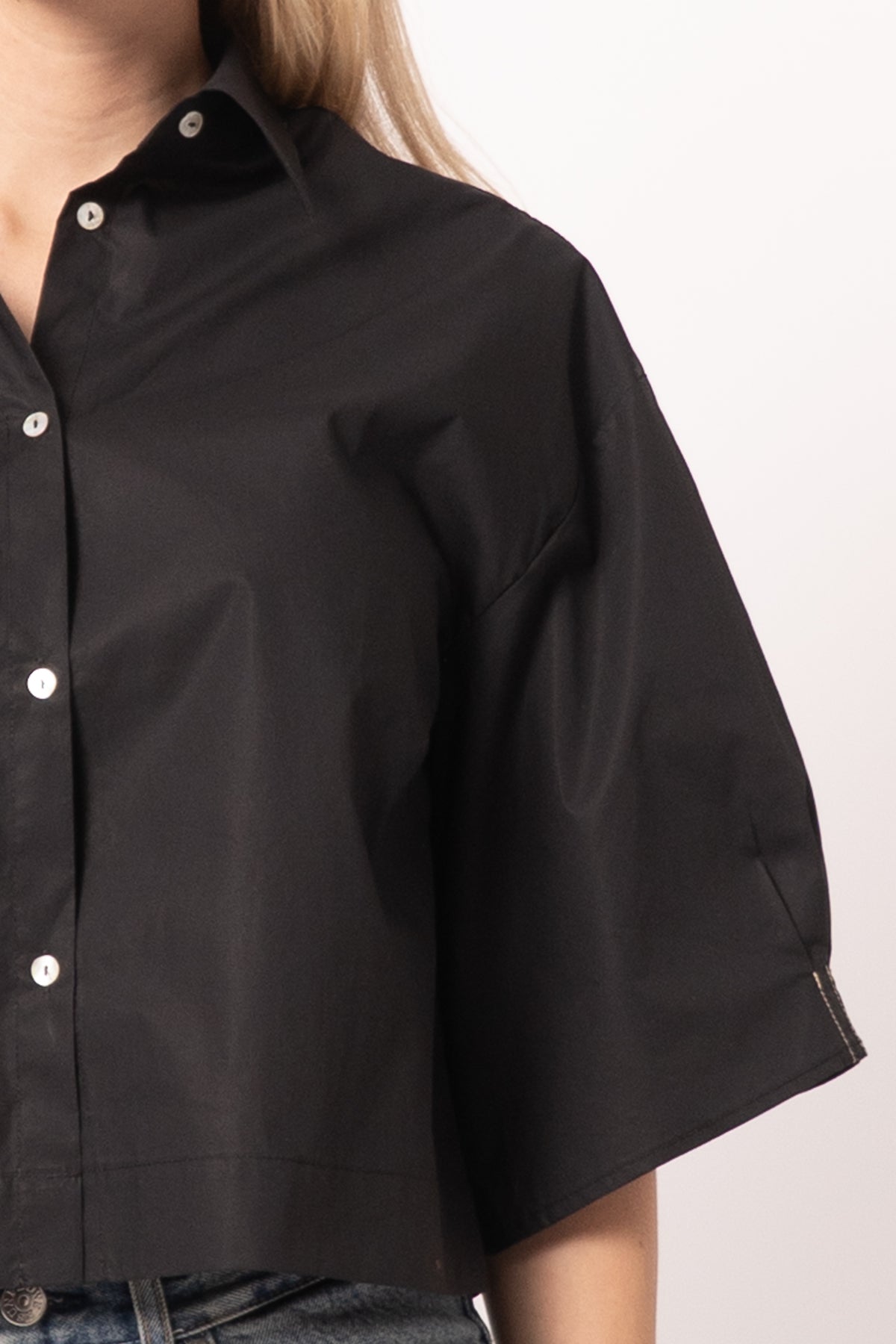 Eloise Black SS Shirt