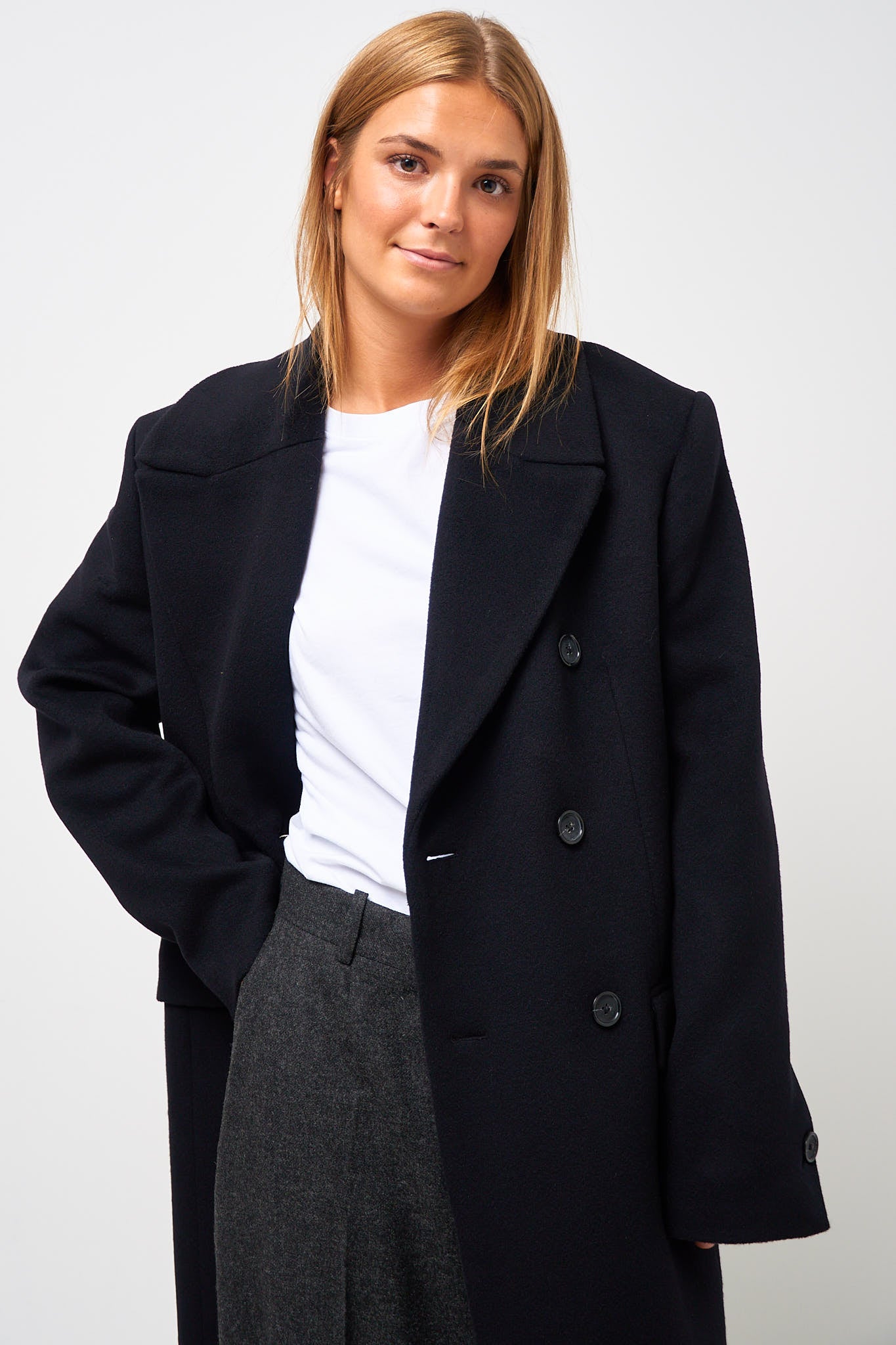 Broad Cashmere Coat Black