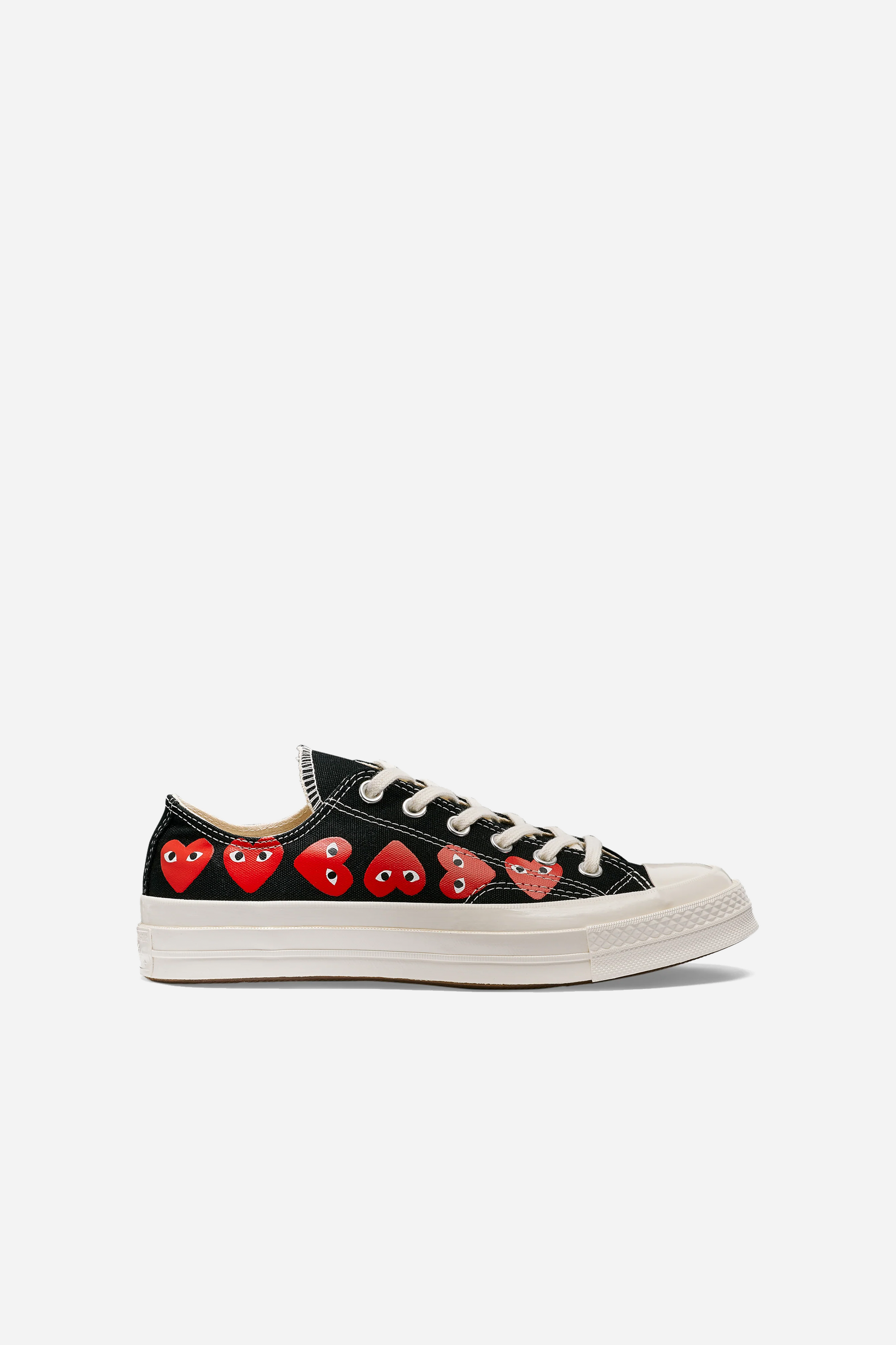 Red heart chuck taylor on sale