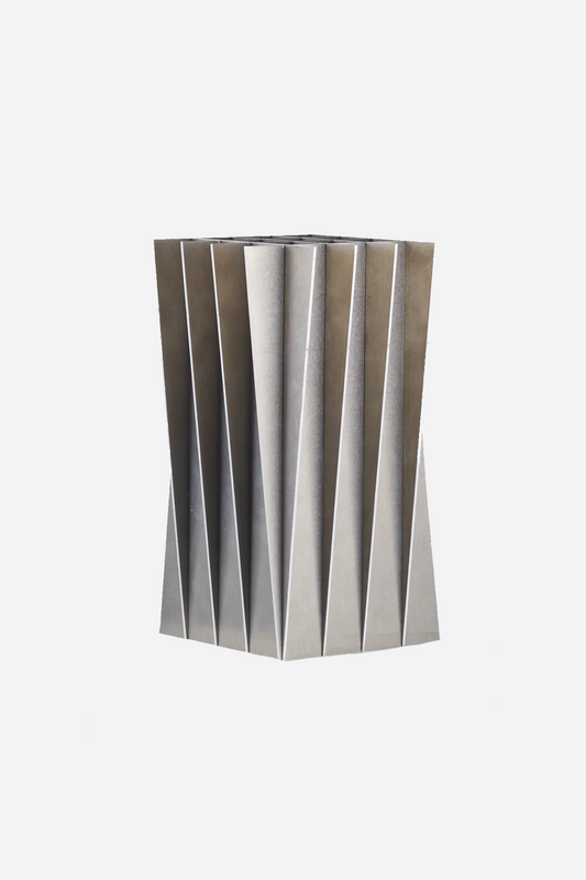 Flowerism Studio x Victor Ipsen Studio Aluminium