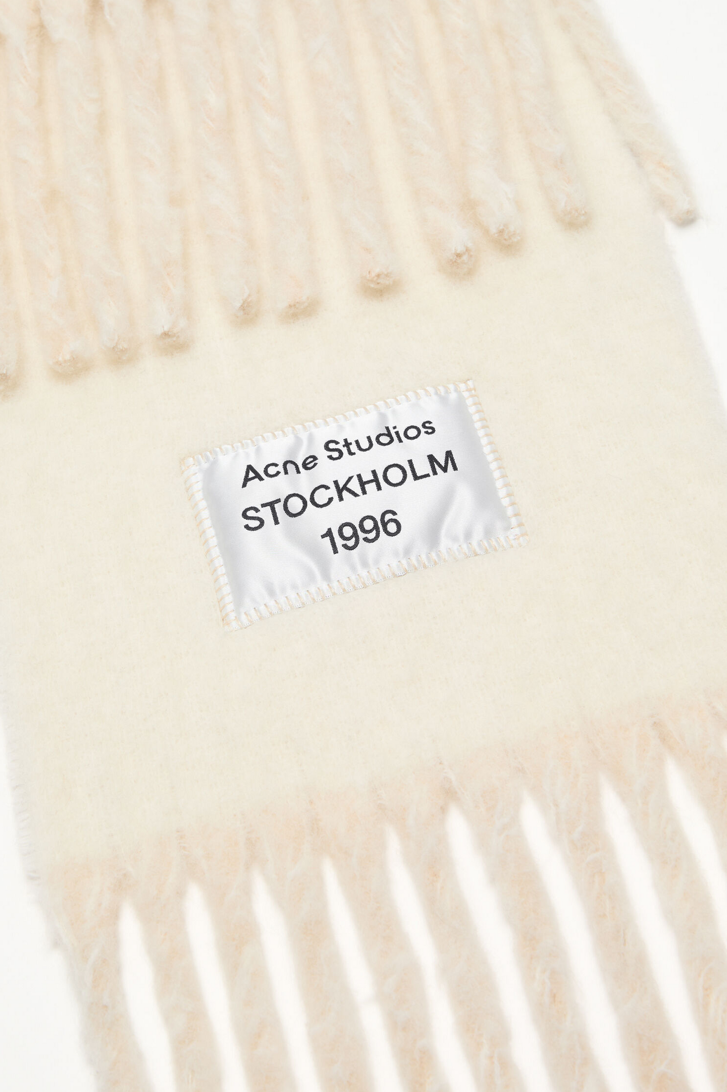 Fringed Scarf Logo Label White/Beige