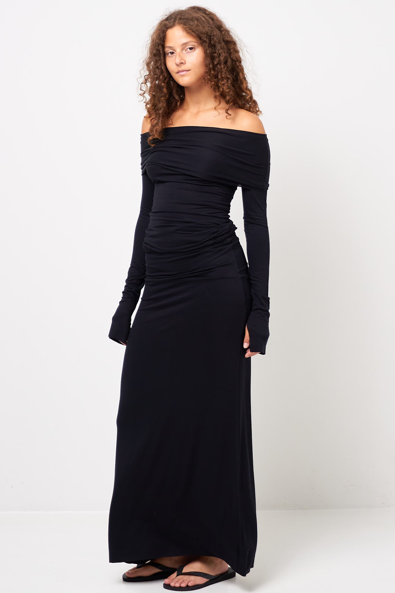 L/S Off-Shoulder Top Black