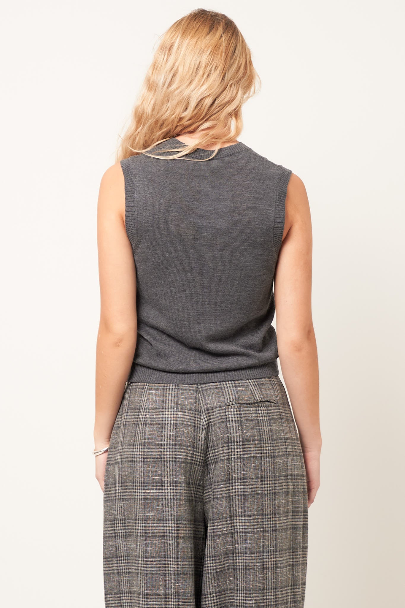 Ester Silk Vest City Grey