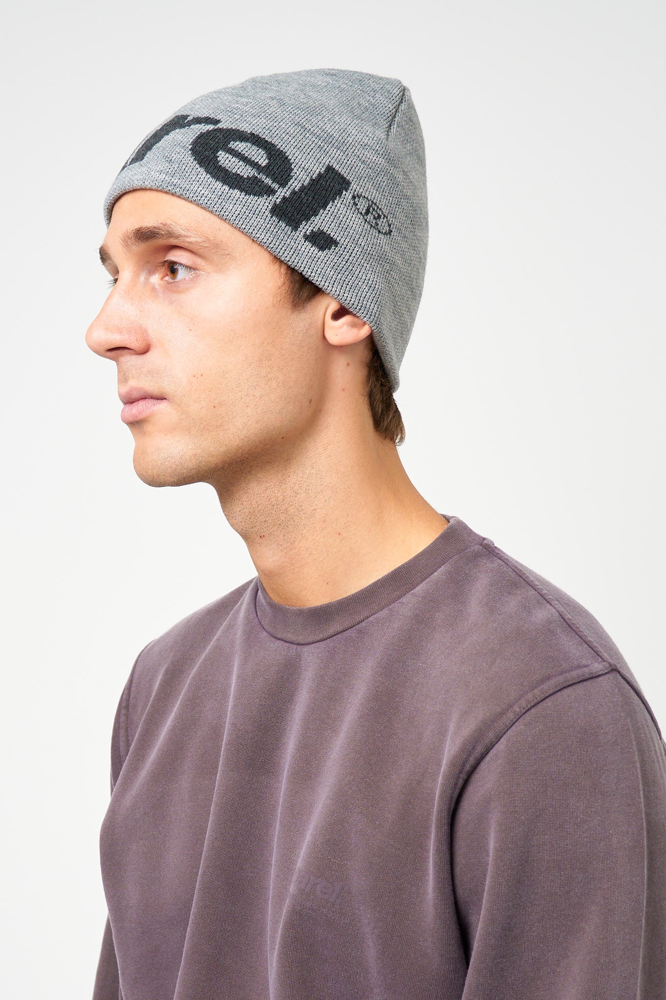 Nova Beanie Light Grey