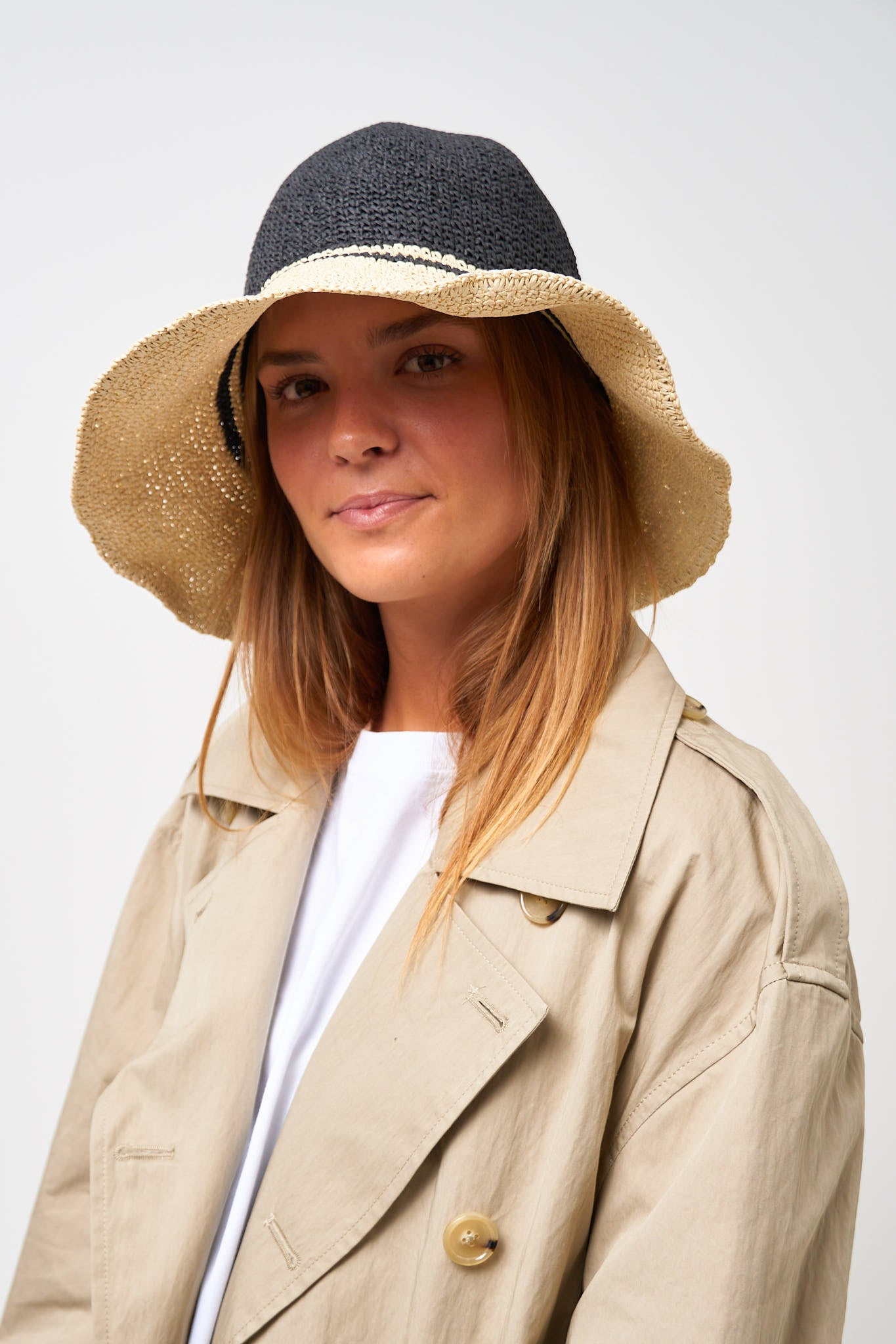 TOTEME - Paper Straw Hat Black/Ecru – STRØM
