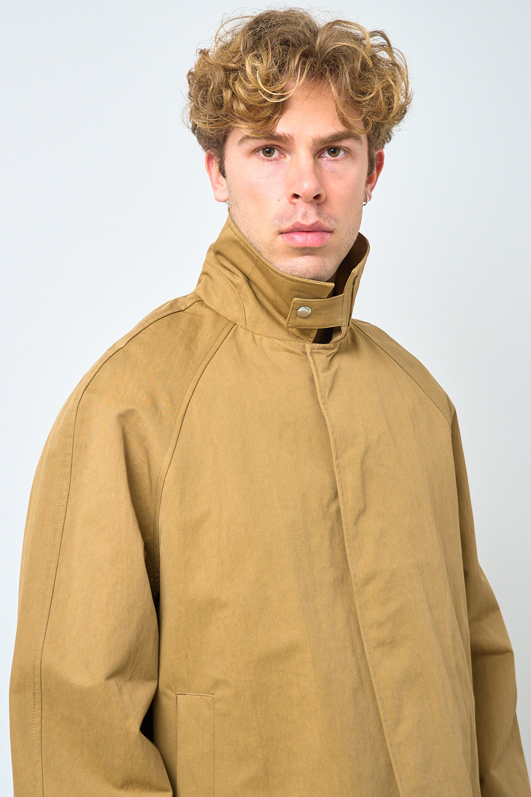 Sunflower - Short Raglan Coat Dark Sand – STRØM