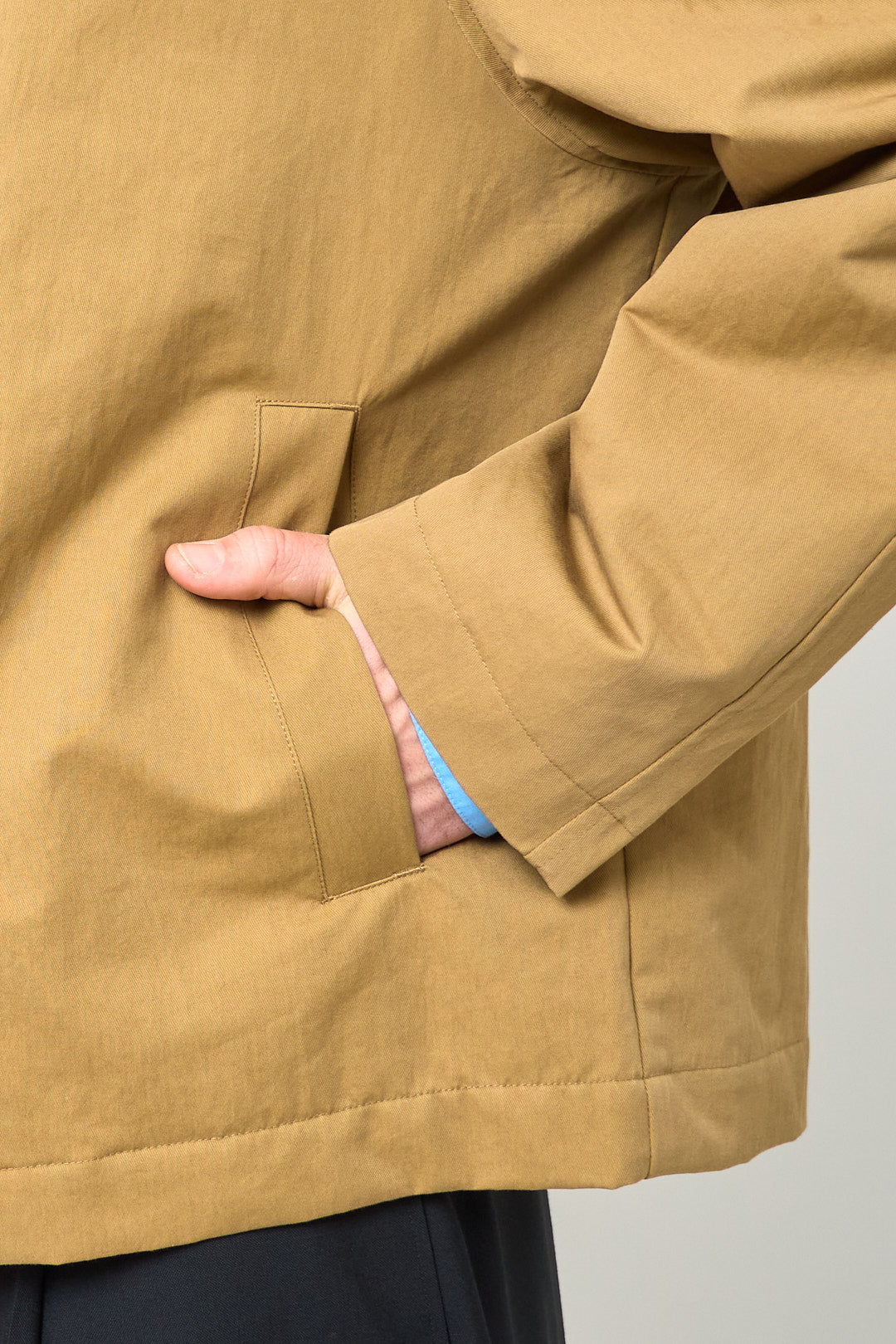 Sunflower - Short Raglan Coat Dark Sand – STRØM