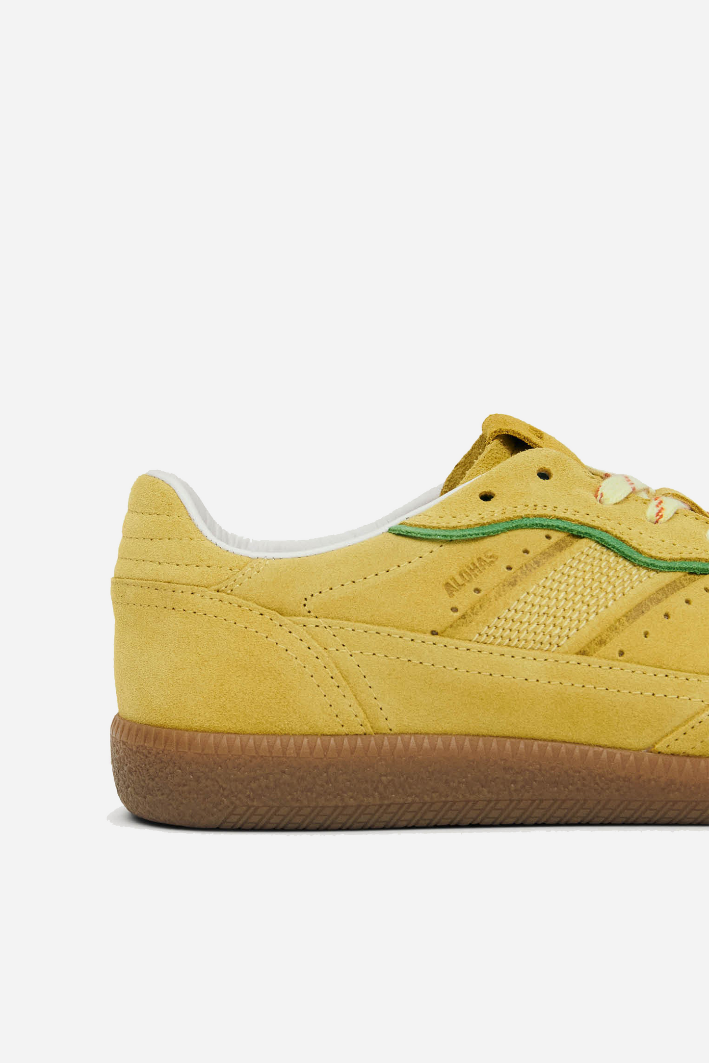 Tb.490 Rife Pale Yellow