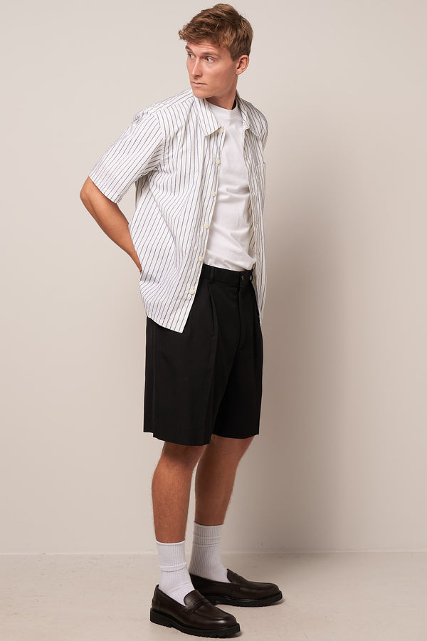 Tailored Pleated Shorts Black